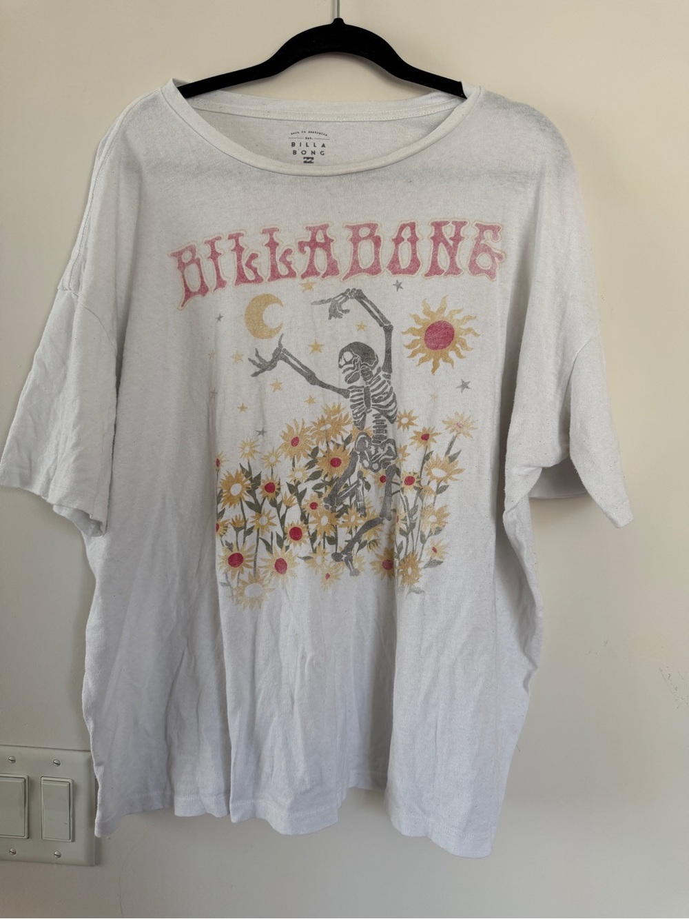 Billabong Skeleton & Sunshine White Tee